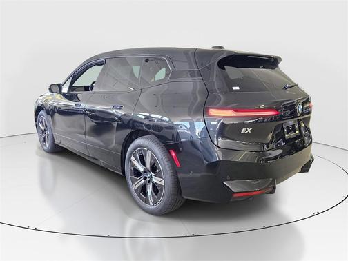 2026 BMW iX xDrive45