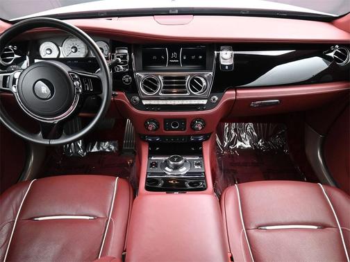 2018 Rolls-Royce Dawn Base