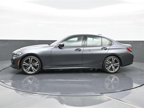 2022 BMW 330 i