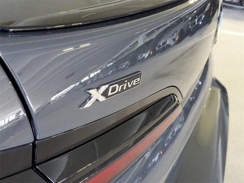 2025 BMW 760 760i xDrive