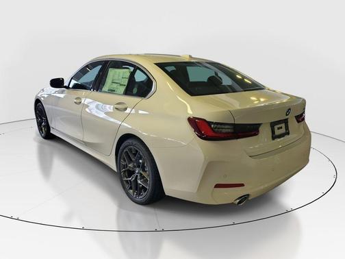 Alpine White 2026 BMW 330 i NA