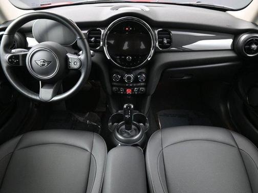 2024 MINI Hardtop Cooper