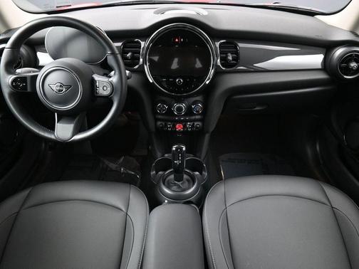 2024 MINI Hardtop Cooper