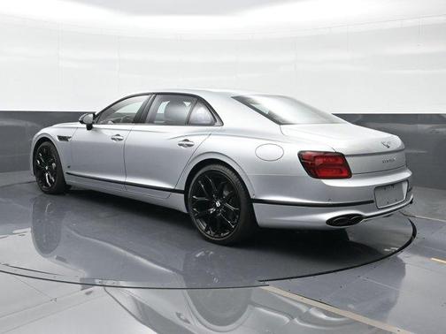 2023 Bentley Flying Spur Hybrid Hybrid S