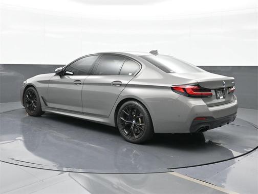 2021 BMW 540 i