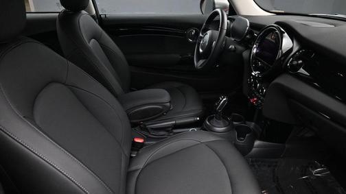 Chili Pepper Red 2024 MINI Hardtop Cooper