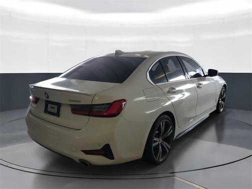 2020 BMW 330 i