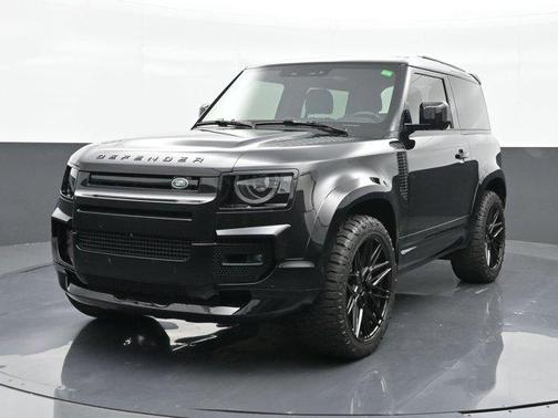 2023 Land Rover Defender SE