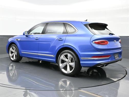 2024 Bentley Bentayga V8