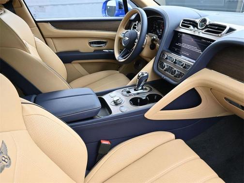 2024 Bentley Bentayga V8