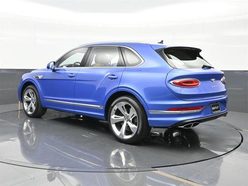 2024 Bentley Bentayga V8