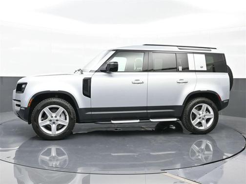 2022 Land Rover Defender 110 SE