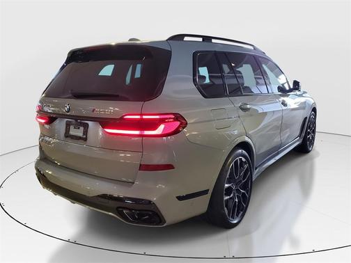2026 BMW X7 M60i