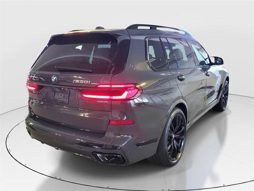 2026 BMW X7 M60i