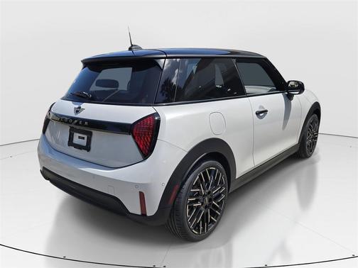 2025 MINI Hardtop Cooper
