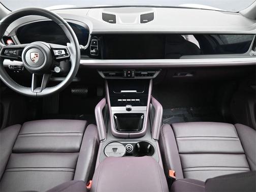 2024 Porsche Cayenne Base