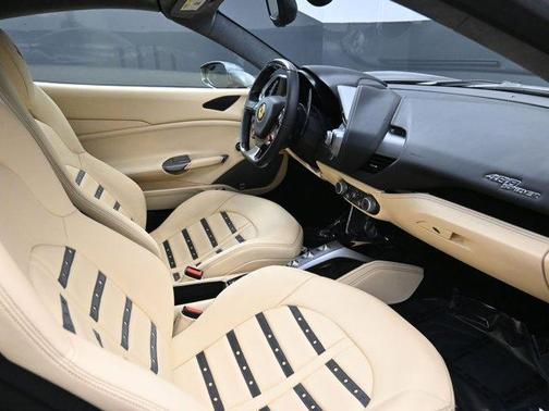 2018 Ferrari 488 Spider Base