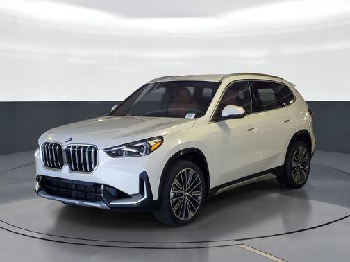 Mineral White Metallic 2026 BMW X1 xDrive28i