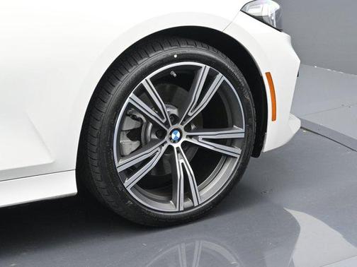 2024 BMW 330 i