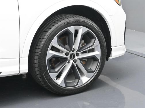 2021 Audi Q3 45 S line Premium