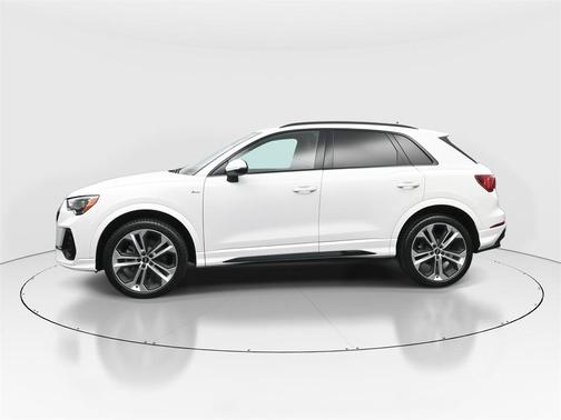 2021 Audi Q3 45 S line Premium