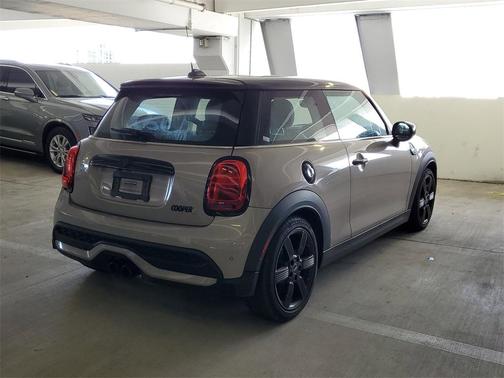 2023 MINI Hardtop Cooper