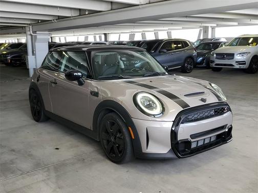 2023 MINI Hardtop Cooper