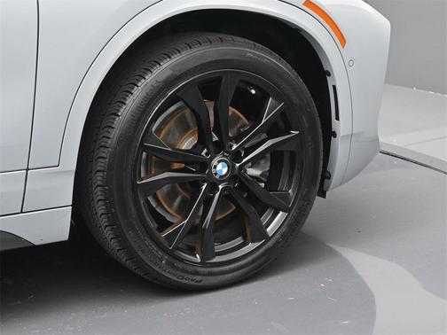 2023 BMW X2 sDrive28i