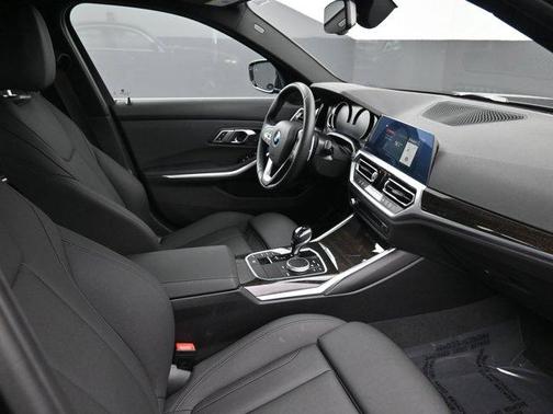 2020 BMW 330 i