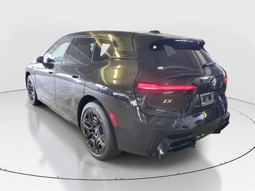 2026 BMW iX xDrive45