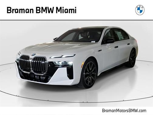 2025 BMW i7 M70