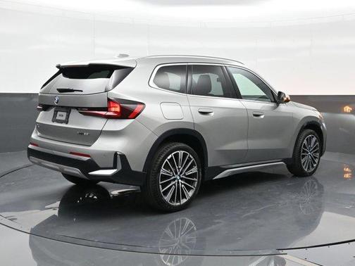 Space Silver 2024 BMW X1 xDrive28i