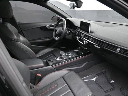 2019 Audi A4 2.0T Premium Plus
