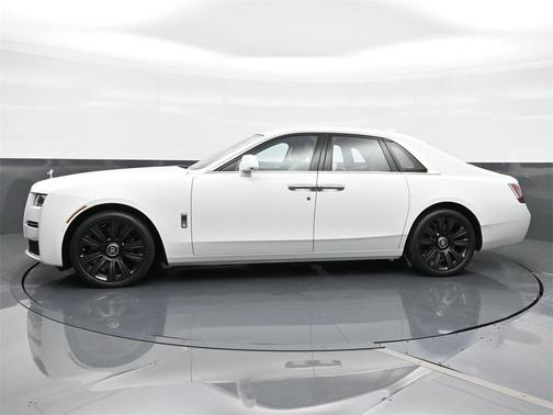 2024 Rolls-Royce Ghost Base