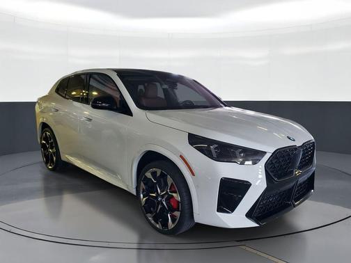 Alpine White 2026 BMW X2 xDrive28i