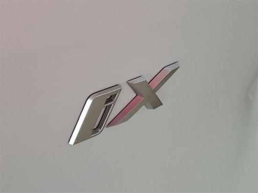 2026 BMW iX xDrive45