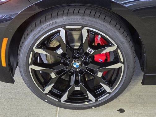 2025 BMW 330 i
