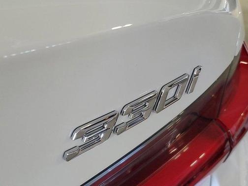 2026 BMW 330 i NA