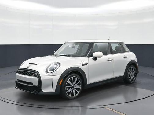 2022 MINI Hardtop Cooper S