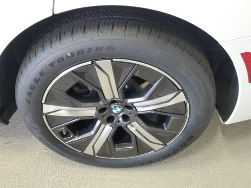 2026 BMW iX xDrive45