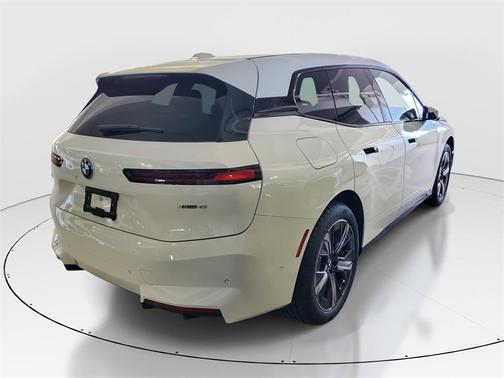 2026 BMW iX xDrive45