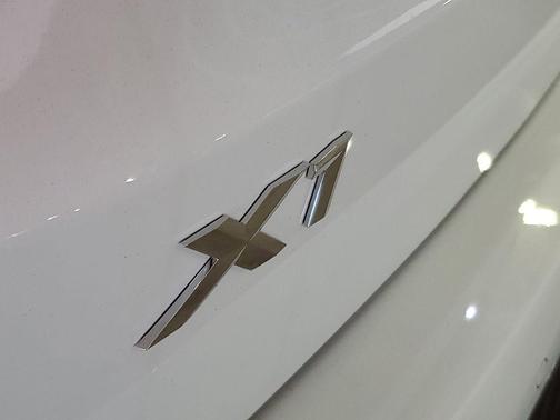 Alpine White 2026 BMW X1 xDrive28i