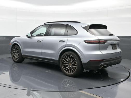 2021 Porsche Cayenne Base