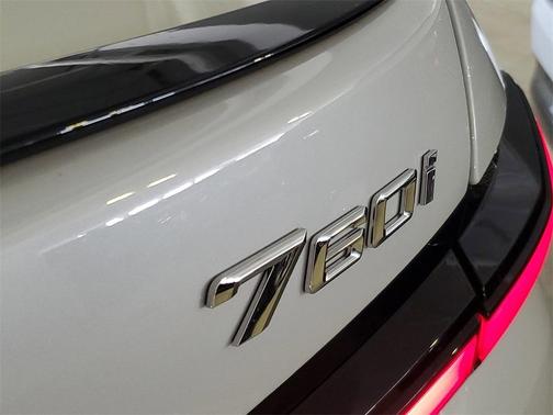 2026 BMW 760 760i xDrive