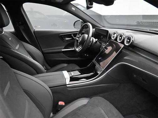 2024 Mercedes-Benz AMG C 63 S E Performance