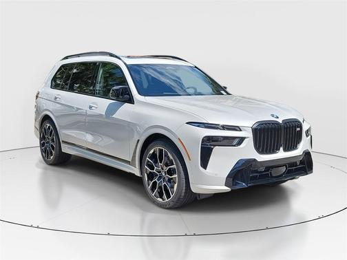 2025 BMW X7 M60i