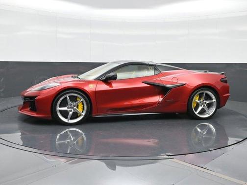 2025 Chevrolet Corvette E-Ray