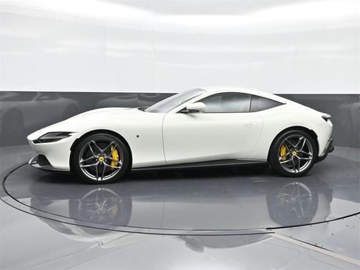 2021 Ferrari Roma Base