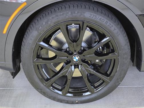 2026 BMW X7 M60i