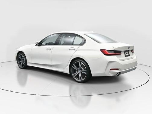 2023 BMW 330 i